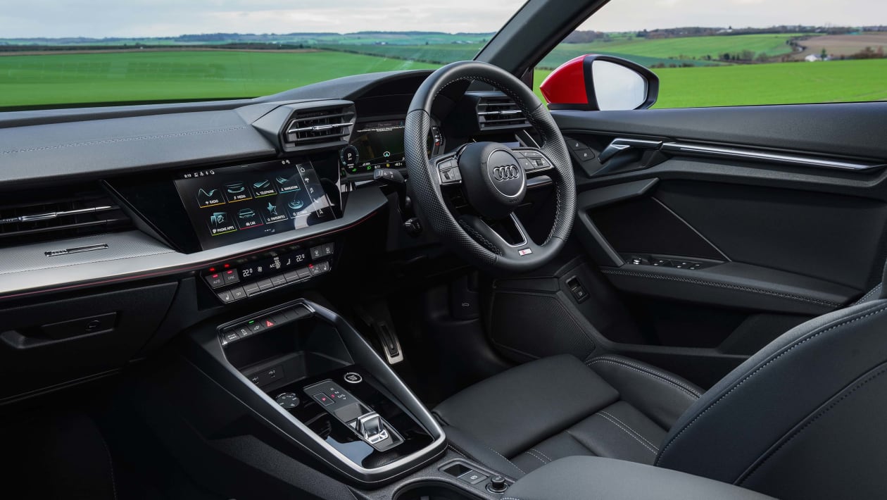 Audi A3 hybrid interior, dashboard & comfort 2024 DrivingElectric